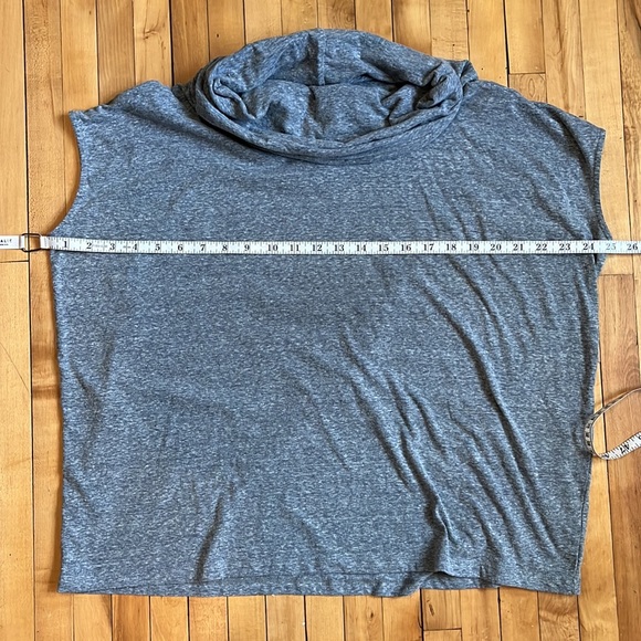 Lisa Rinna Collection Top - Picture 7 of 9